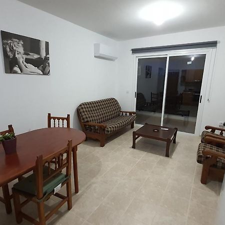 Lovely Apartment At The City Center Of Paphos מראה חיצוני תמונה
